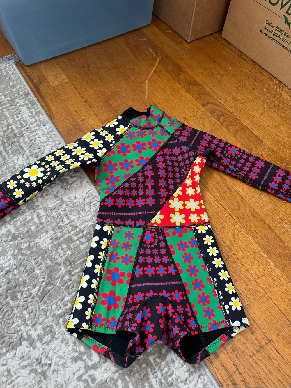 Cynthia Rowley Mia Daisy Patchwork Wetsuit Girls Long-Sleeve  7-8 Y/O